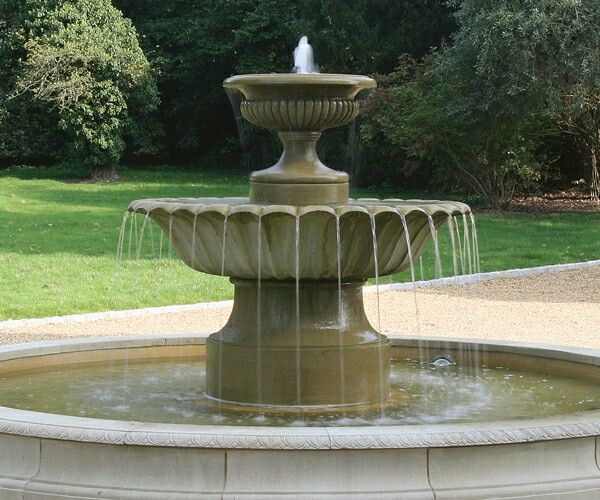 Özel tasarım bahçe çeşmeleri